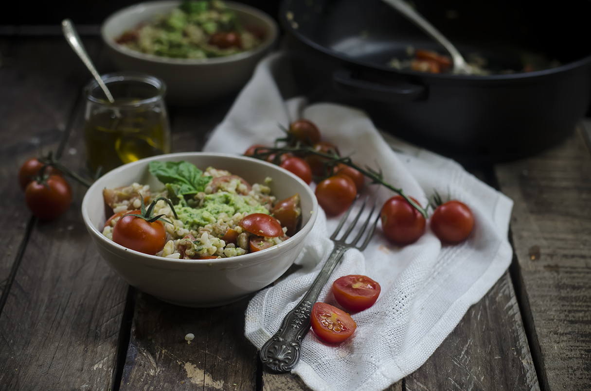 ensalada cebada y pesto